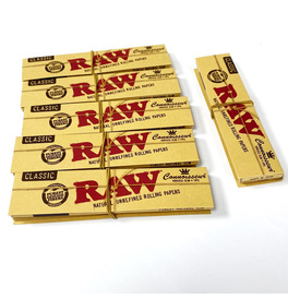 Raw Classic Connoisseur Rolling Paper (Pack Of 6)