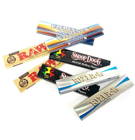 8 Pack of Rolling Papers Set